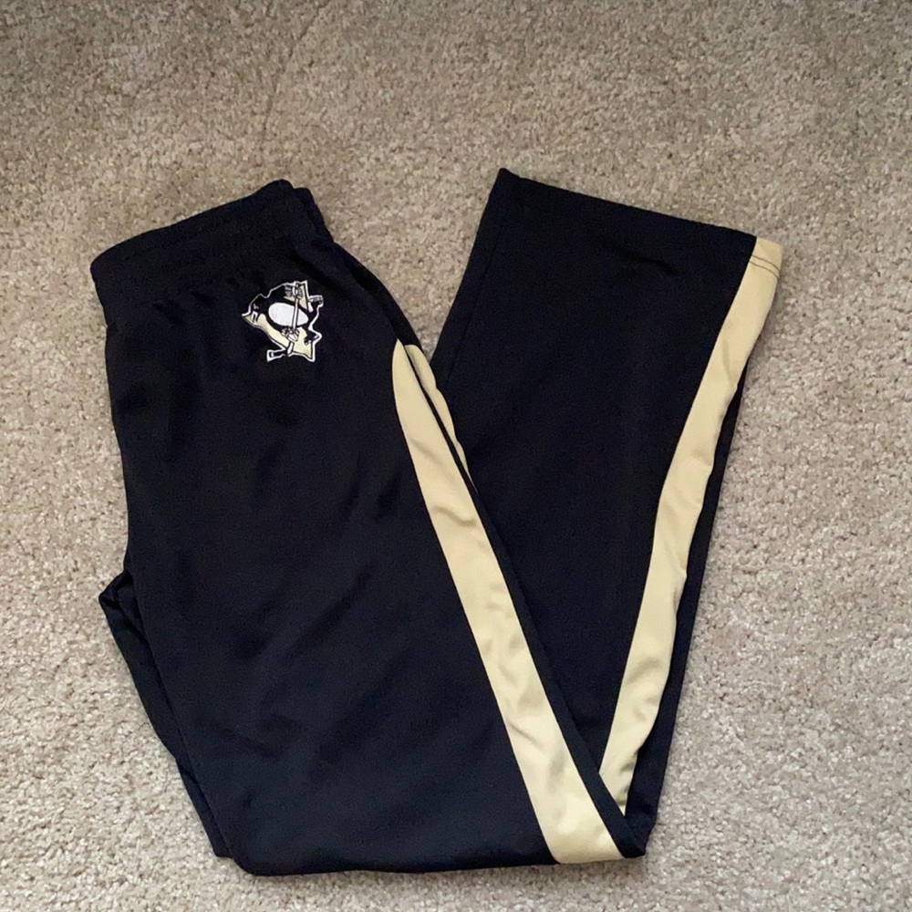 Size Large 14. (Kids) only worn once.